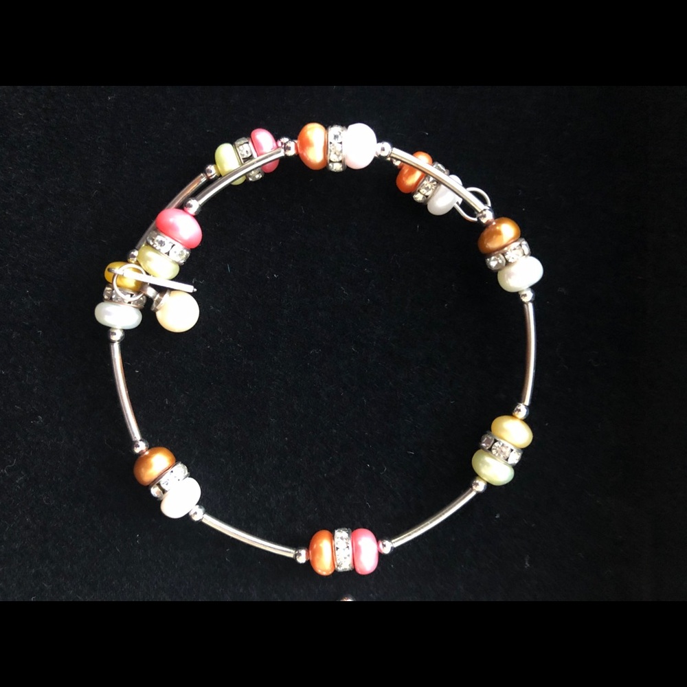 Vantel pearl wrap bracelet